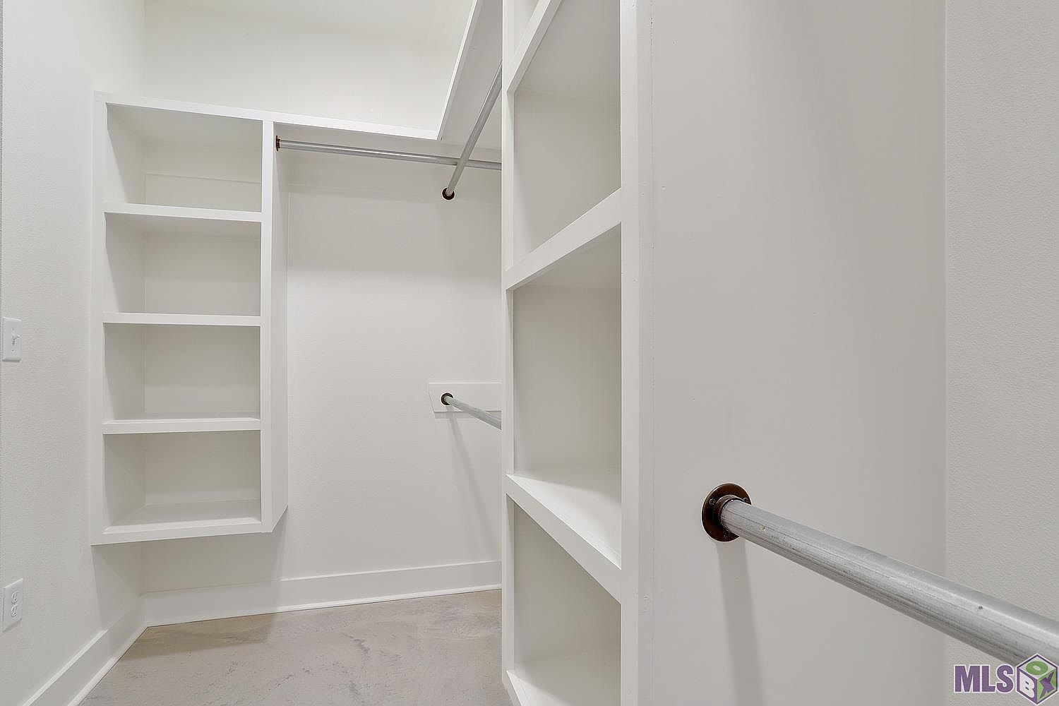 Old Laurel Hill - Image 15