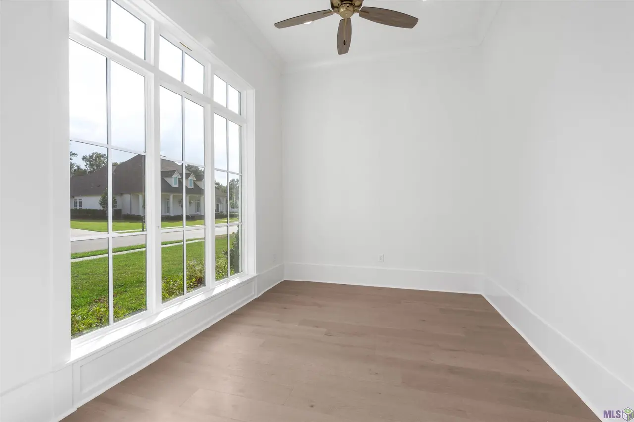 Talonstone Dr - Image 14