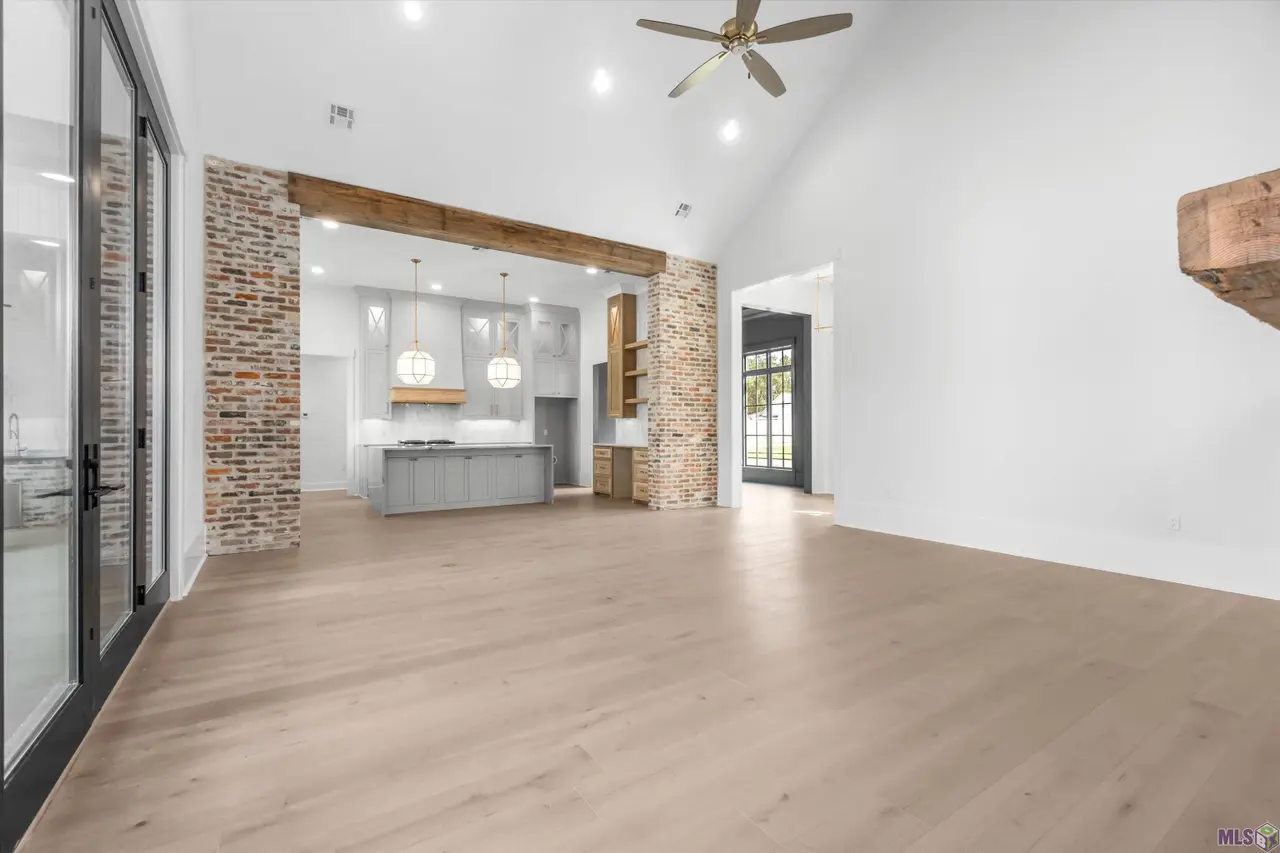 Talonstone Dr - Image 7